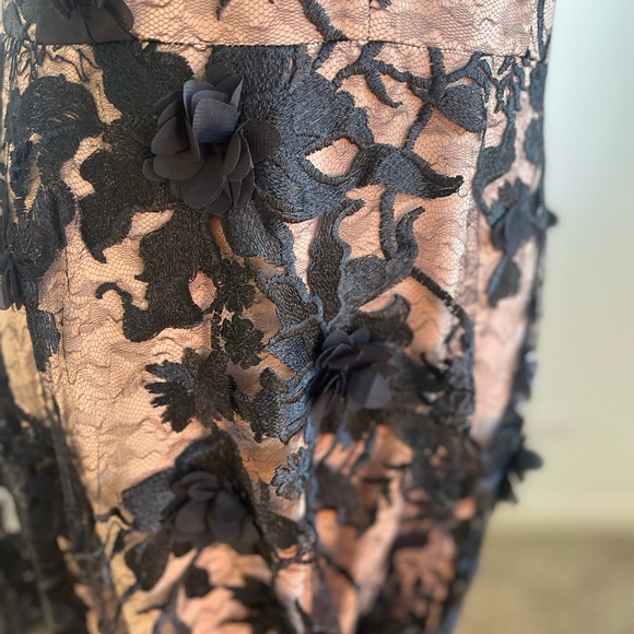 New Dress The Population Sidney Maxi Dress SZ L Black Nude Floral Lace Appliqué - Picture 10 of 10